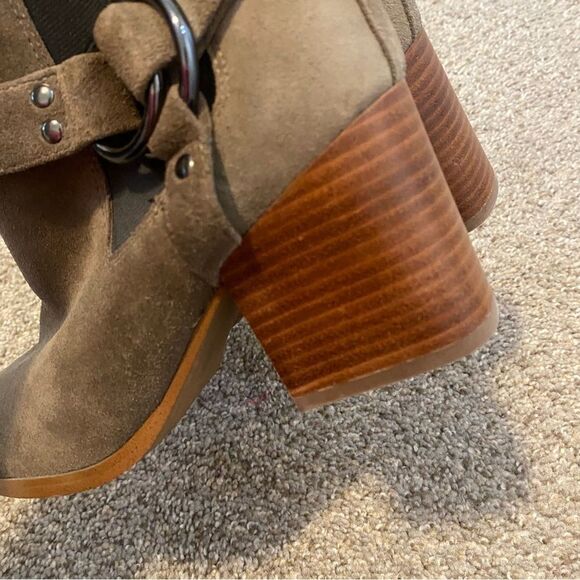 Marc Fisher View Suede Harness Chelsea Boots Women’s Size 8 - Picture 8 of 11